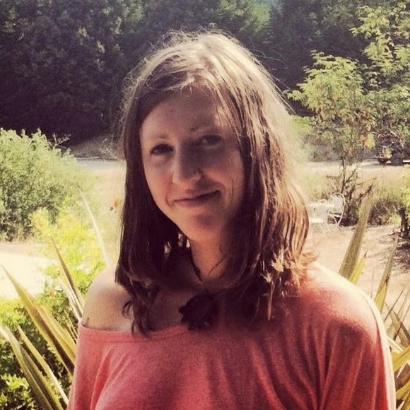 Meet your Posher, Julianna - Picture 1 of 1